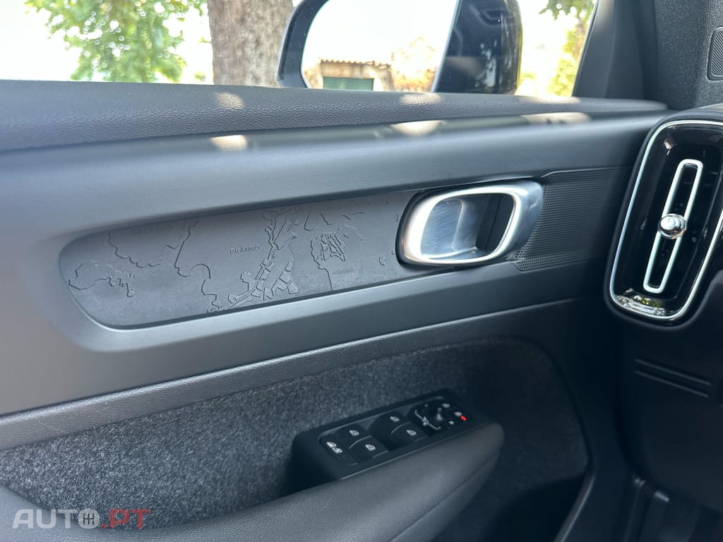 Volvo XC40 Recharge Plus