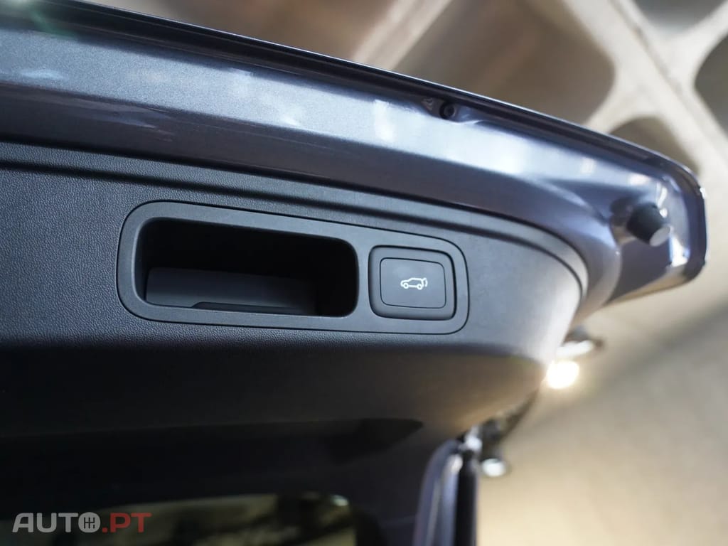 MG HS 1.5 T-GDI Plug In Hybrid Luxury