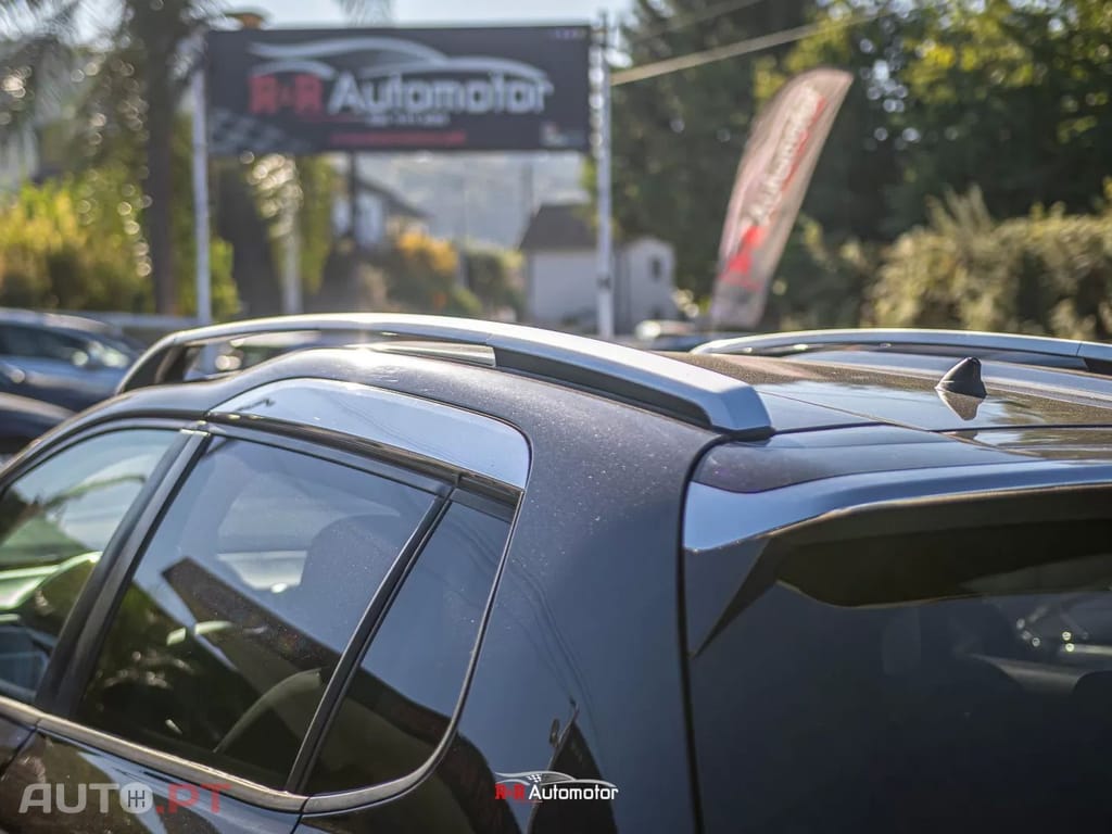 Peugeot 2008 1.2 VTi Active