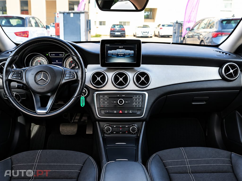 Mercedes-Benz CLA 220 CDi Urban Aut.111g