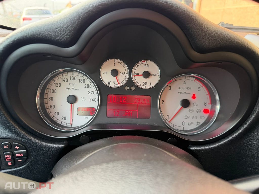 Alfa Romeo GT 1.9 JTD M-JET Blackline