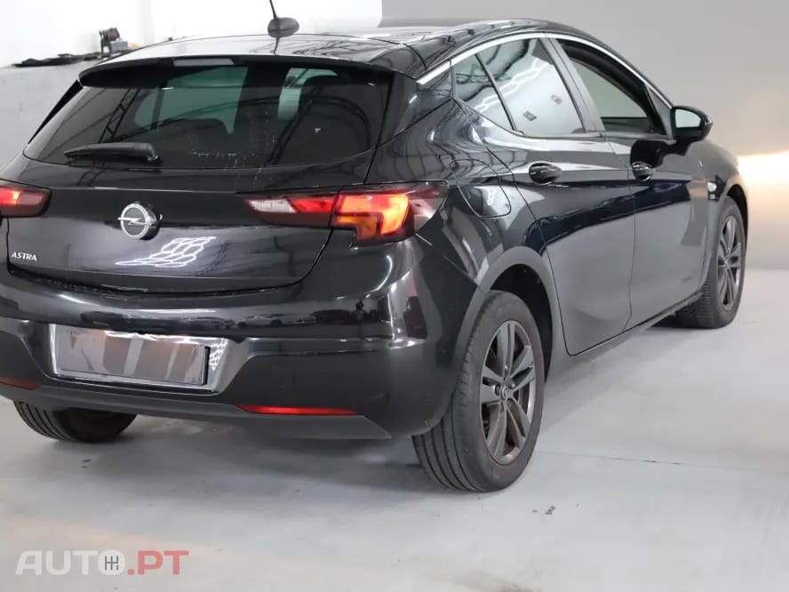 Opel Astra 1.7 CDTI Executive Start/Stop