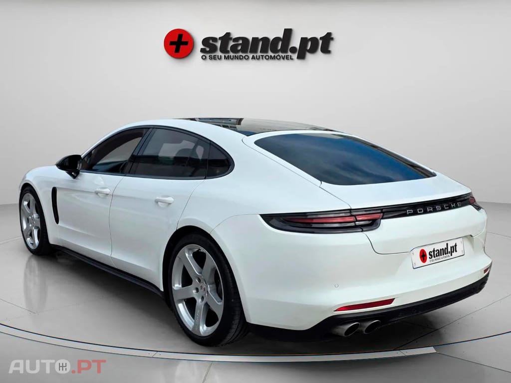 Porsche Panamera 4S