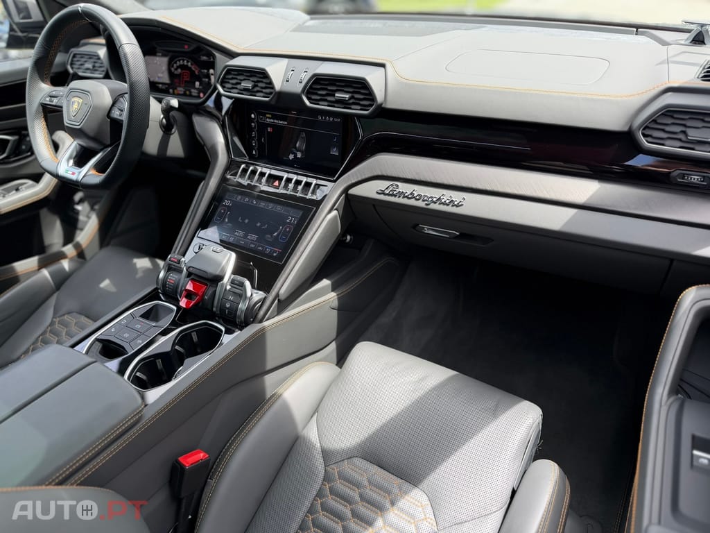Lamborghini Urus 4.0 V8