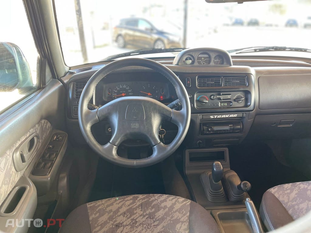 Mitsubishi L200 2.5 TD Strakar Sport CD