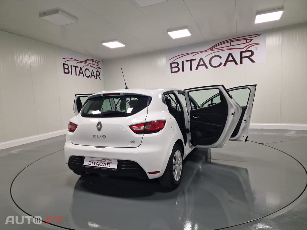 Renault Clio SOCIETE 1.5 DCI ZEN IVA DEDUTÍVEL