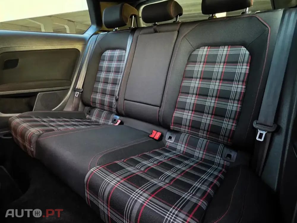 Volkswagen Golf 2.0 TSi GTI