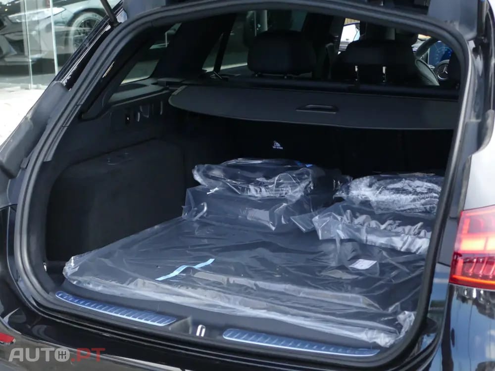 Mercedes-Benz C 300 e AMG Line