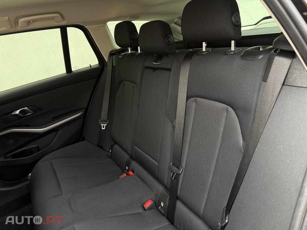 BMW 318 d Touring Auto
