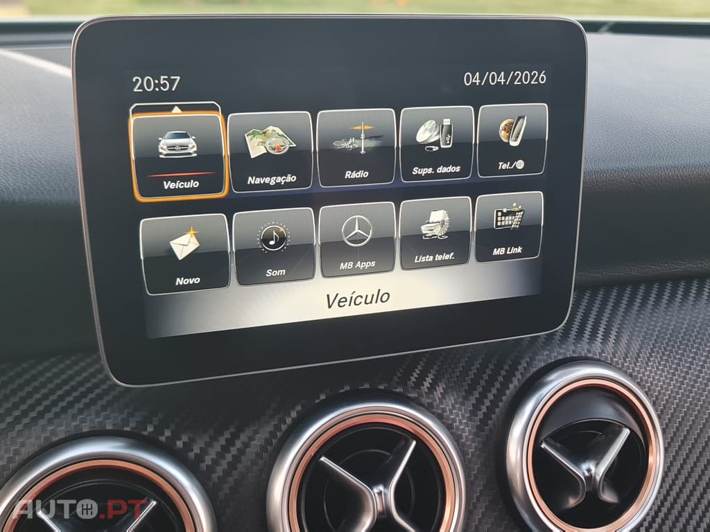 Mercedes-Benz A 180 d AMG Line