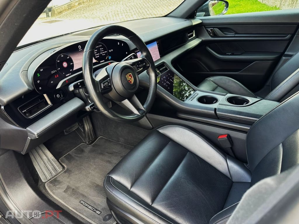Porsche Taycan bateria Performance Plus