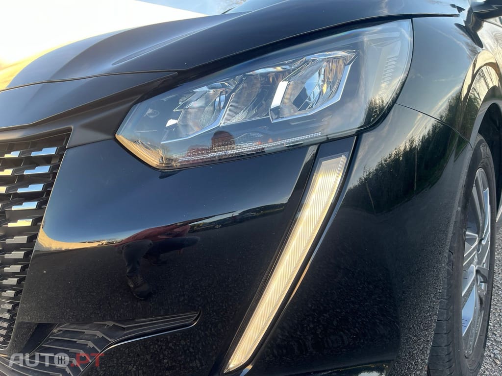 Peugeot 208 1.2 PureTech Allure