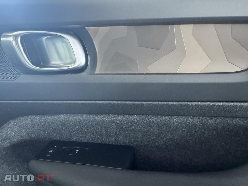 Volvo XC40 1.5 T4 PHEV Core