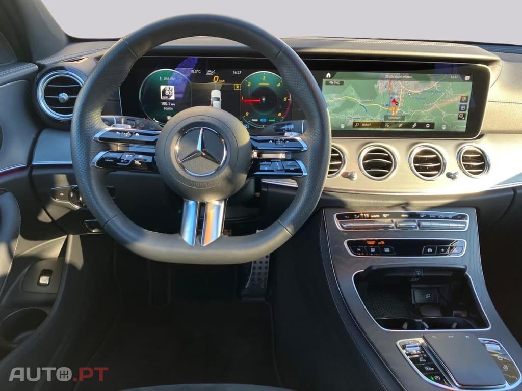 Mercedes-Benz E 220 I.V.A DEDUTÍVEL d AMG
