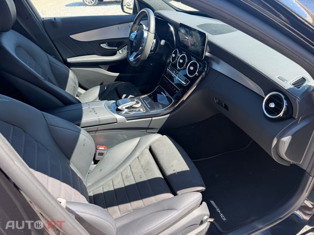 Mercedes-Benz C 300 de AMG Line