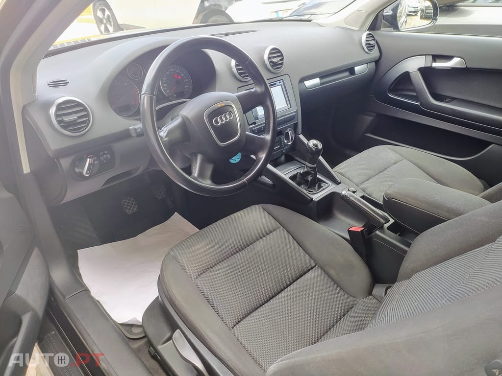 Audi A3 1.6 Attraction