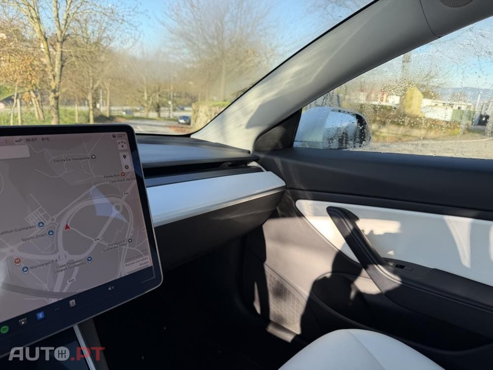 Tesla Model 3 Standard Range Plus RWD