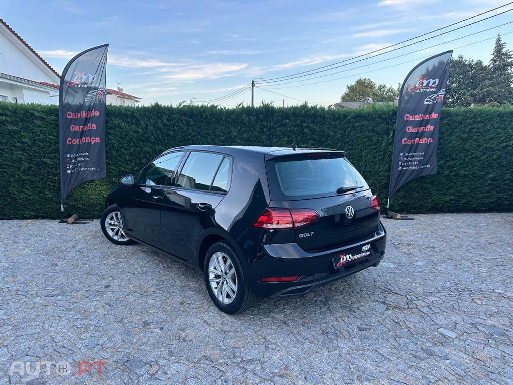 Volkswagen Golf 1.6 TDI Confortline
