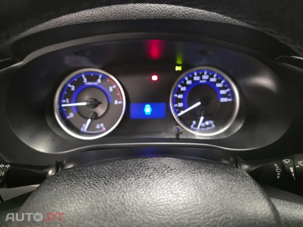 Toyota Hilux 2.4 D-4D 4WD CD CH