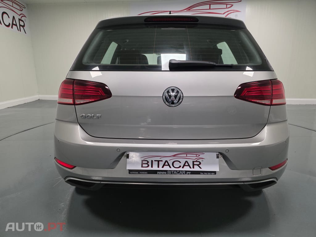 Volkswagen Golf 1.6 TDI Confortline