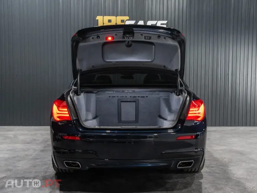 BMW 740 d Pack M