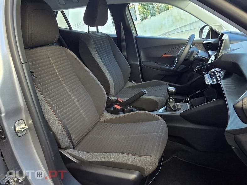 Peugeot 2008 1.2 PureTech Active