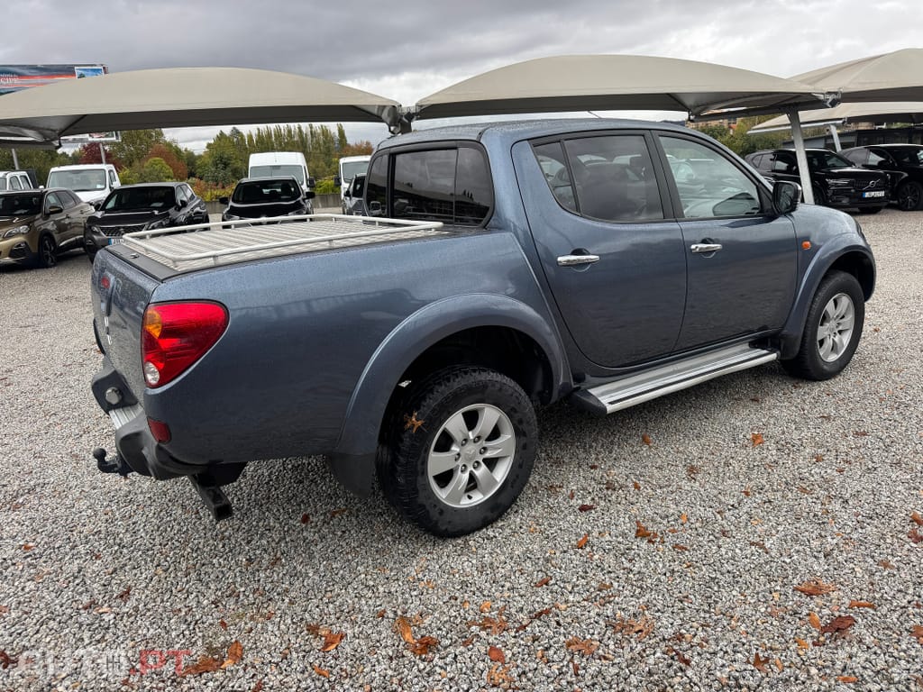 Mitsubishi L200 2.5 DI-D CD Intense 4WD