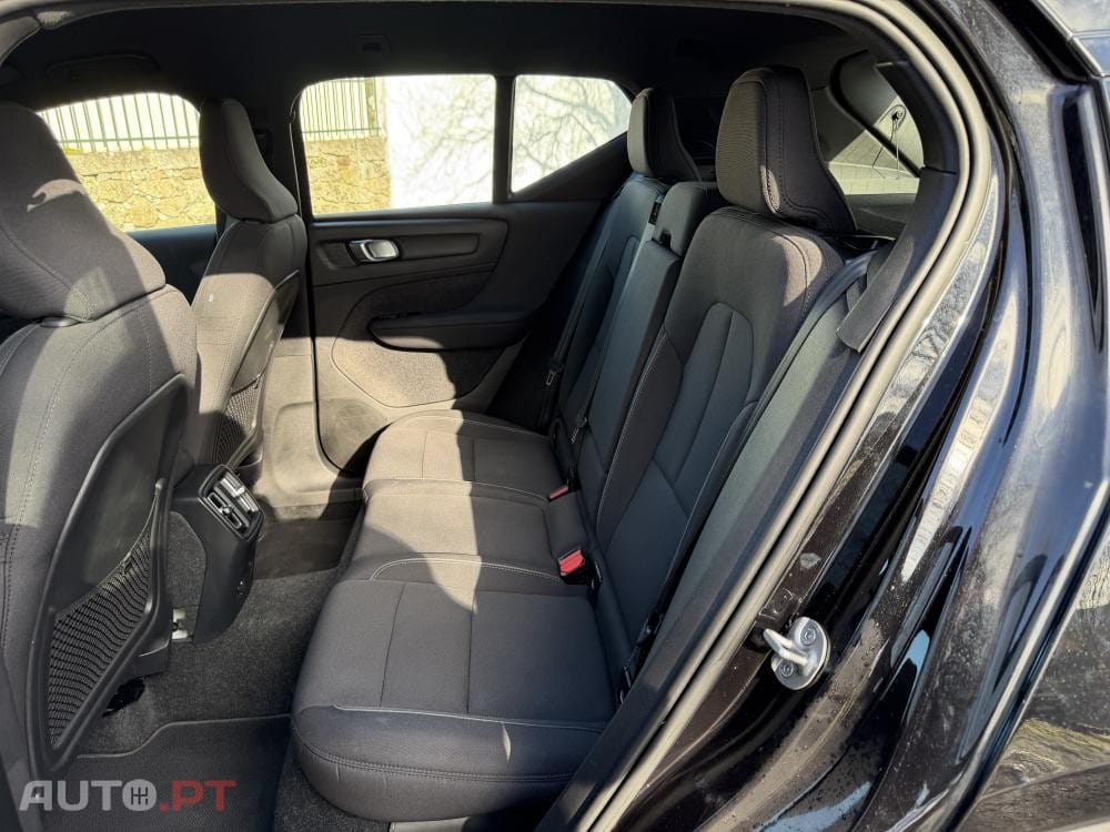 Volvo XC40 Recharge 69 kWh Single Motor Plus