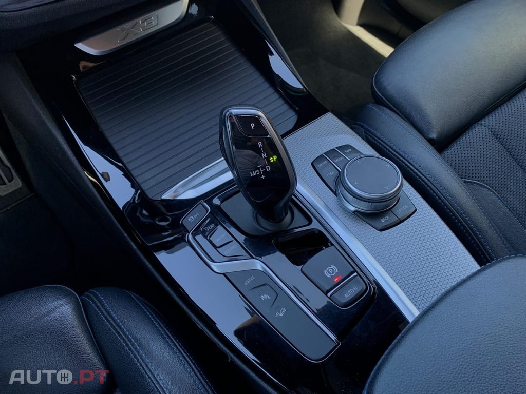 BMW X3 30 e xDrive Pack Desportivo M