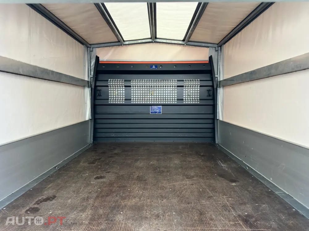 Ford Transit L2 VA MH Base