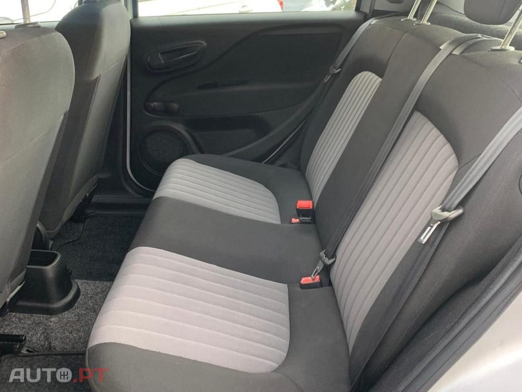 Fiat Punto 1.3 M-Jet Lounge S&S