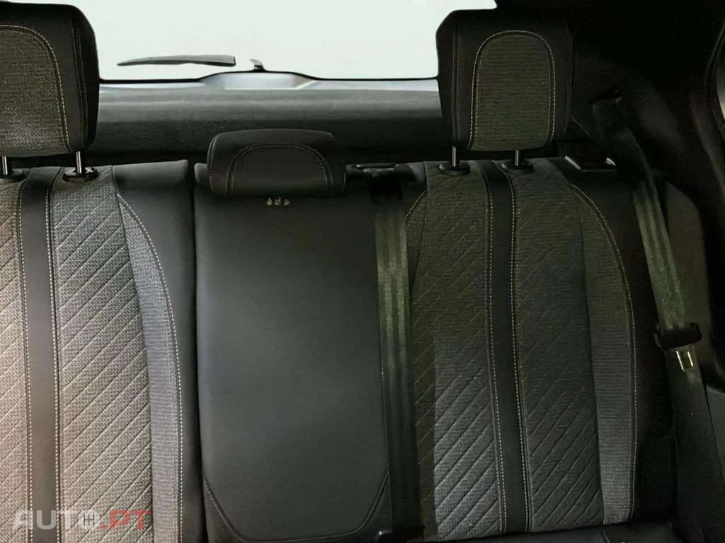 Peugeot 2008 1.2 PureTech Allure