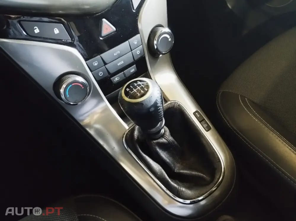 Chevrolet Cruze 1.7 VCDi LT