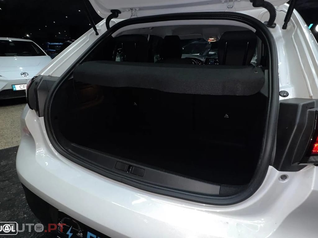 Peugeot E-208 50 kWh Active Pack