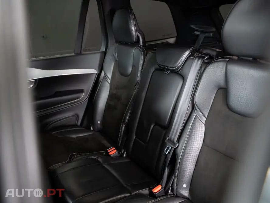 Volvo XC90 2.0 D4 R-Design