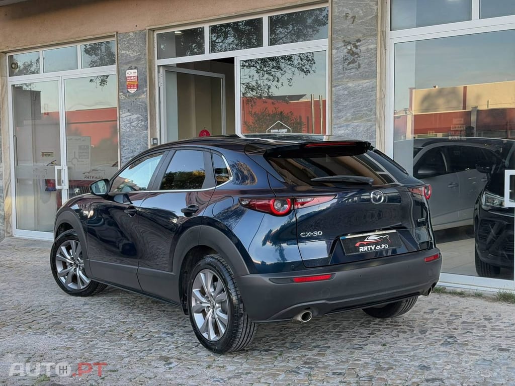 Mazda CX-30 2.0 e-Skyactiv-G Exclusive-line