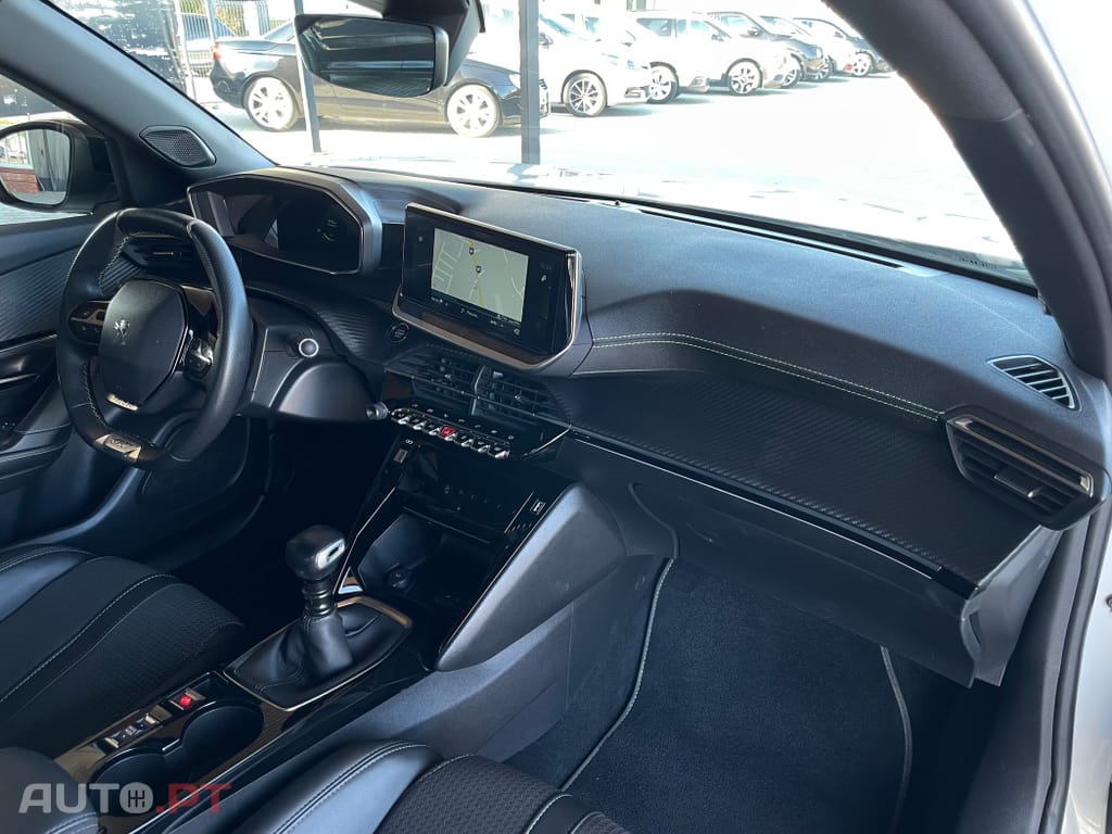 Peugeot 2008 1.2 PureTech GT