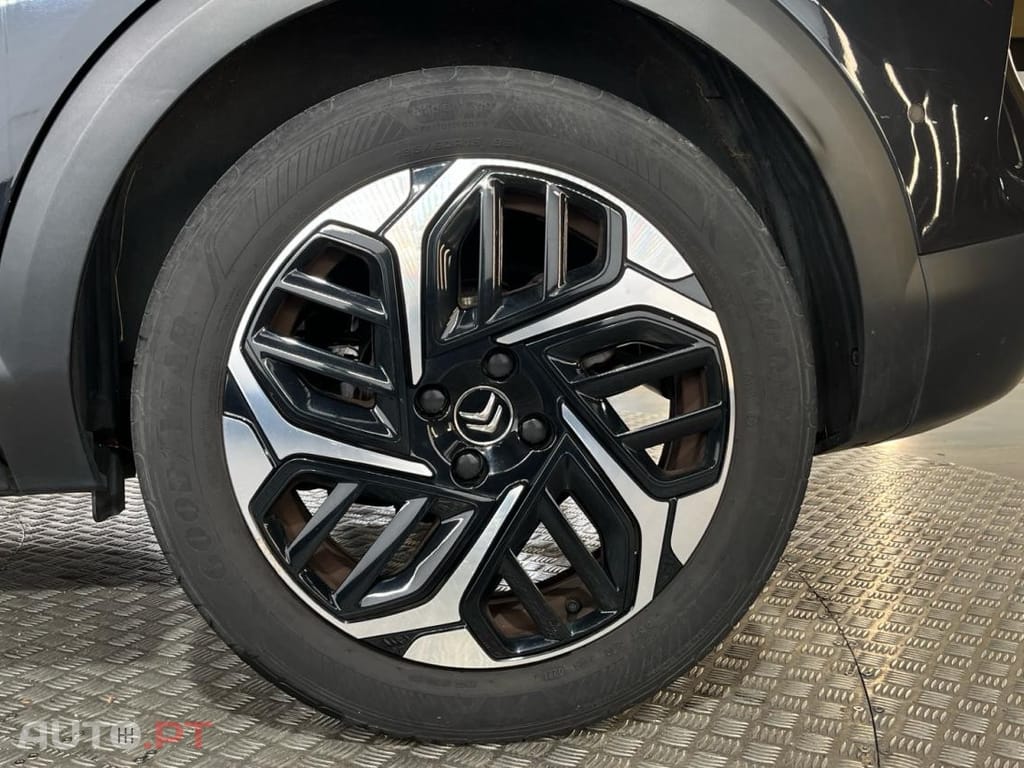 Citroen C4 1.2 PureTech Shine EAT8