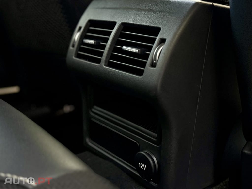 Jaguar XE 2.0 D R-Sport