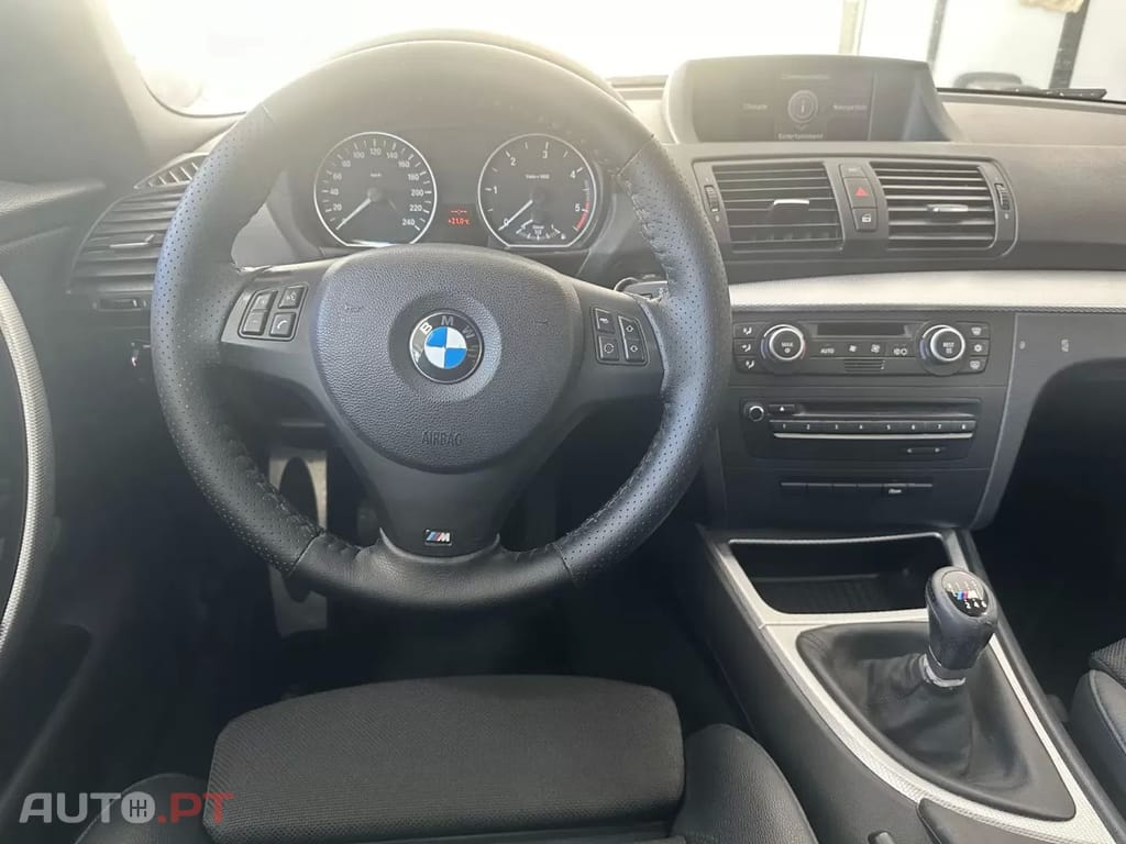 BMW 118 d Pack M E81