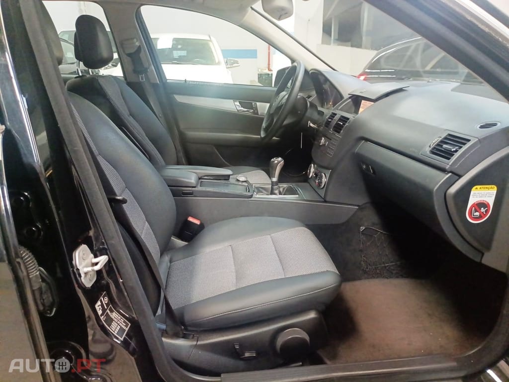 Mercedes-Benz C 220 CDi Classic BlueEfficiency