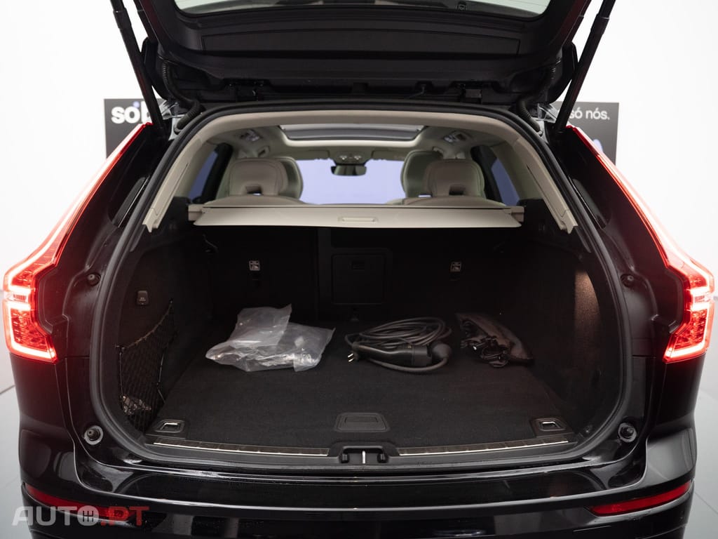 Volvo XC60 2.0 T6 PHEV Plus Bright AWD