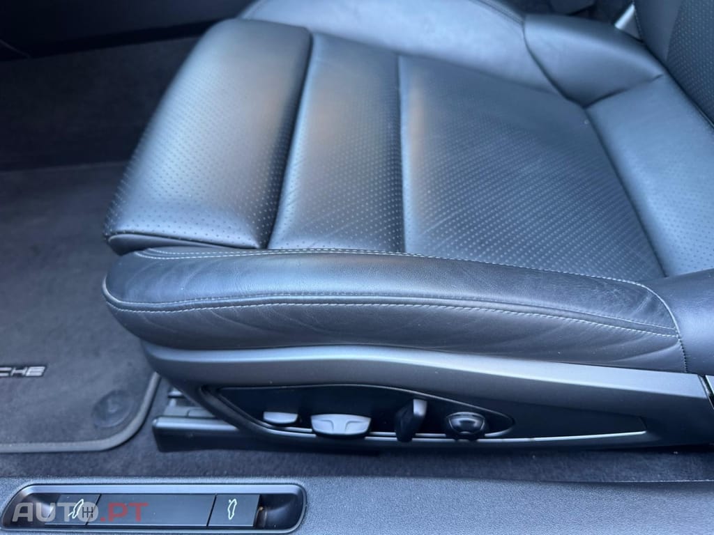 Porsche 911 Carrera 4S PDK