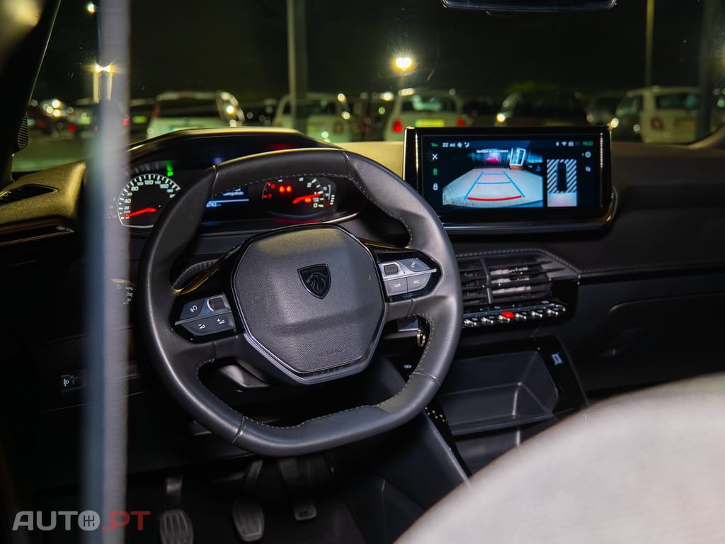 Peugeot 2008 1.2 PureTech Active Pack