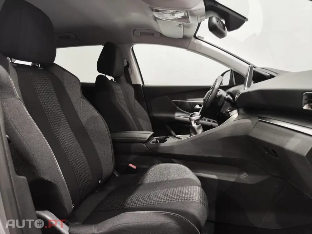 Peugeot 3008 1.5 BlueHDi Active