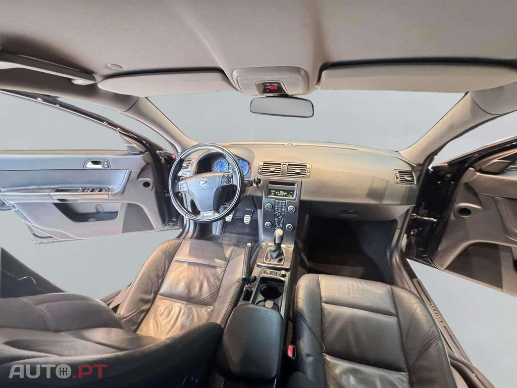 Volvo S40 1.6D R DESIGN 