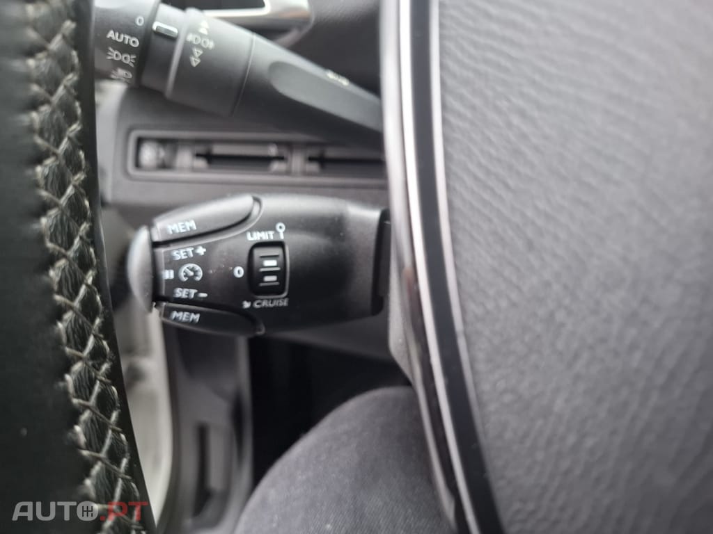 Peugeot 3008 1.2 PureTech Allure Pack