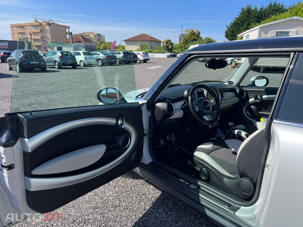 MINI Cooper S Camden Edition