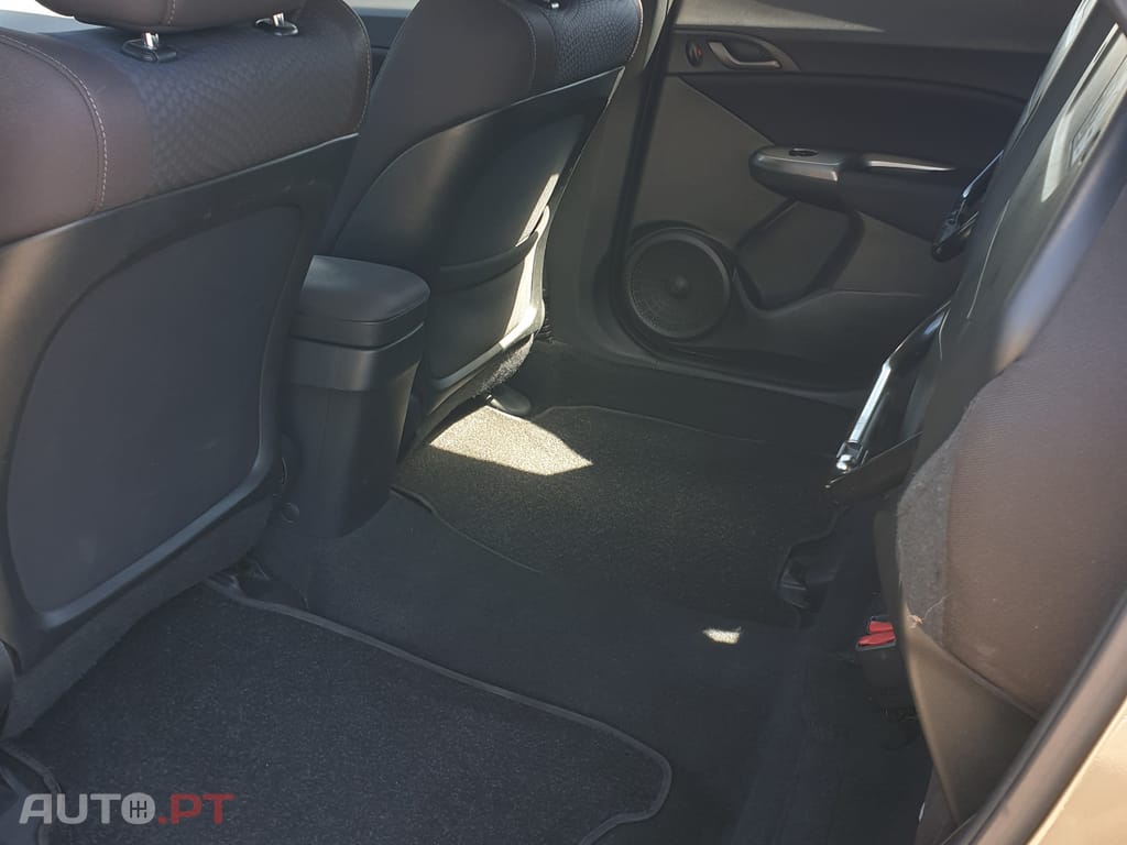 Honda Civic 1.4 i-VTEC Elegance