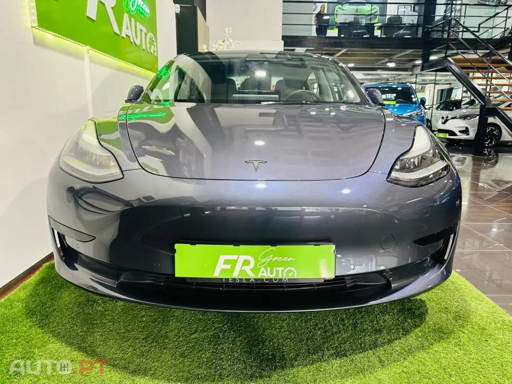 Tesla Model 3 Standard RWD